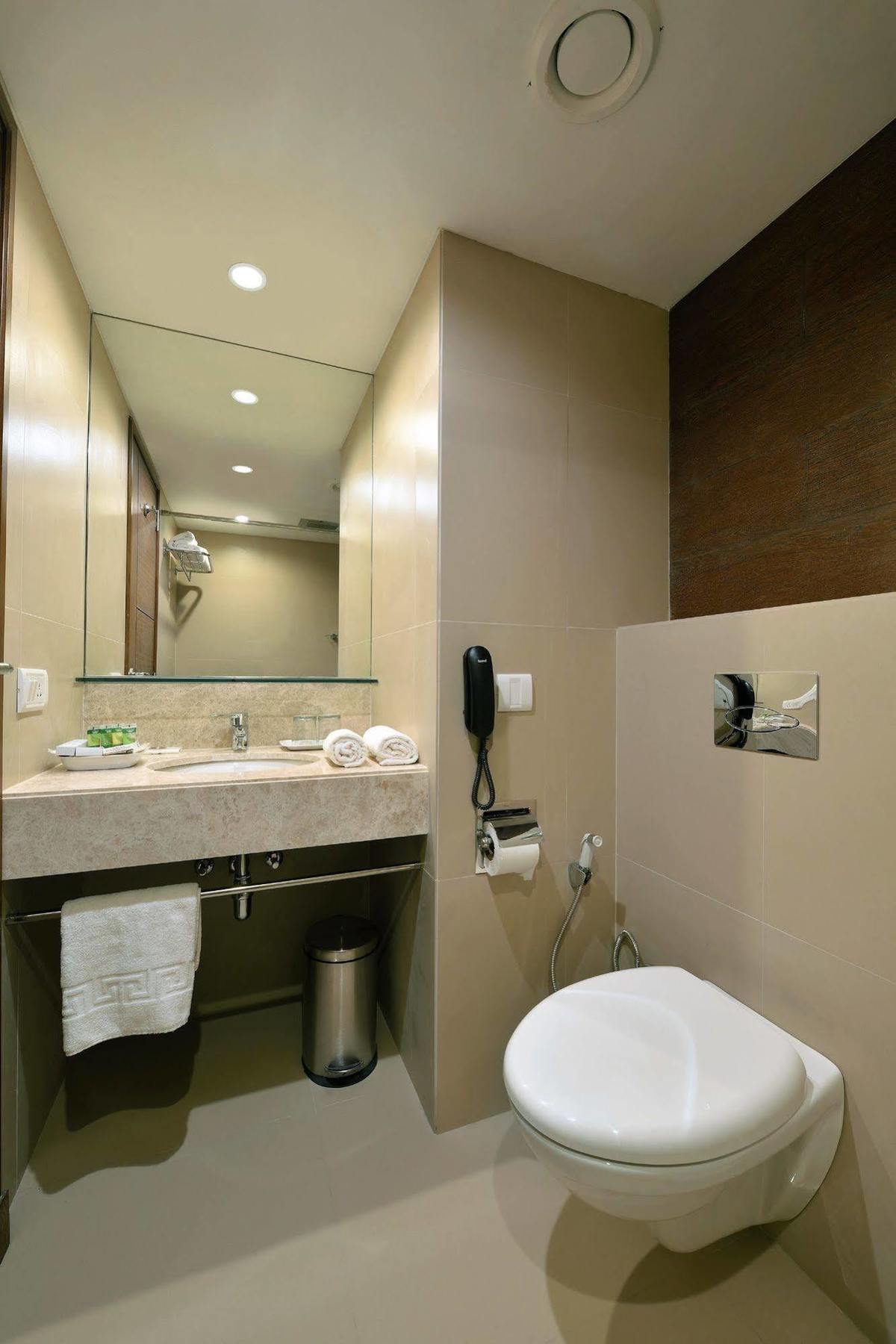 Krishna Palace Hotel - Ambernath Ambarnath Zewnętrze zdjęcie